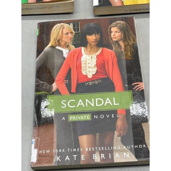 A private novel lot of 3 paperback books by Kate Brian English teens Simon READ - Picture 4 of 7